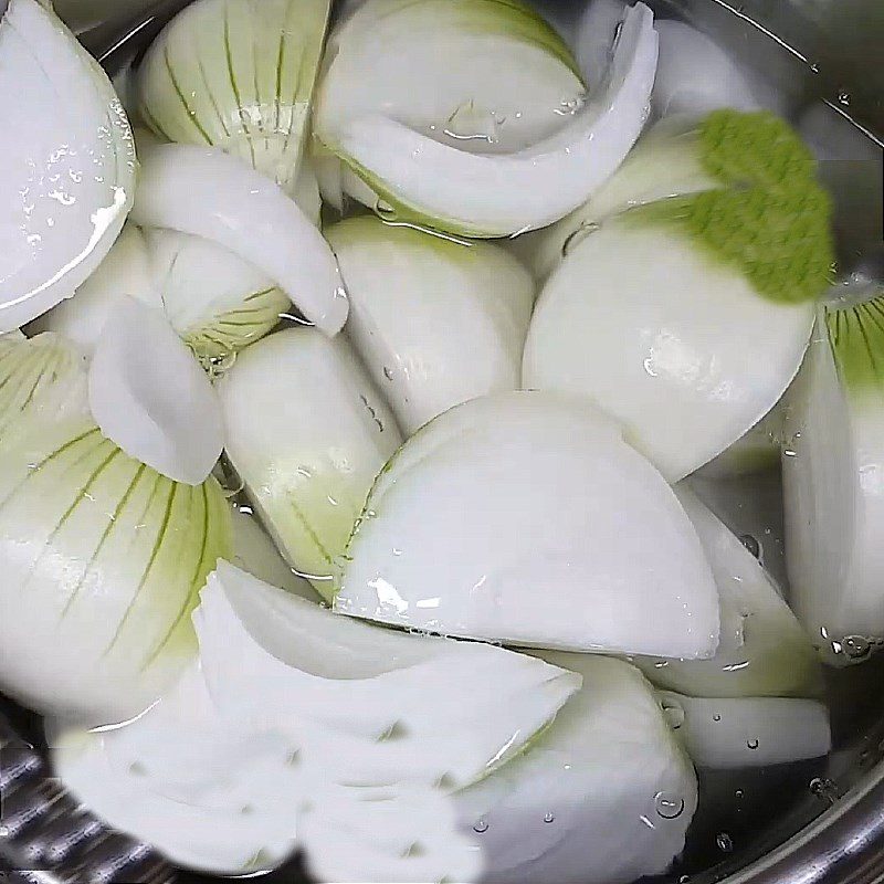 Step 2 Boil the onions Onion juice