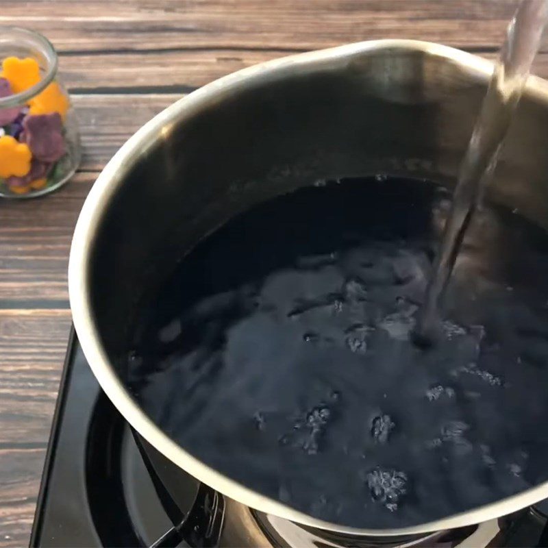 Step 1 Boil sweet potato Purple sweet potato milk