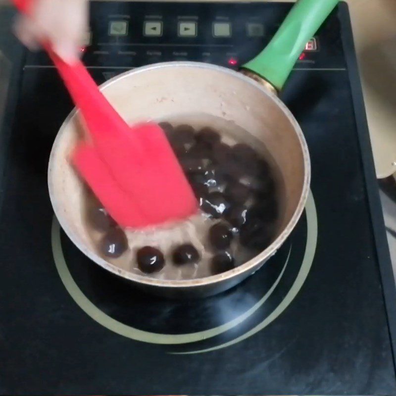 Step 4 Boil tapioca pearls Black tapioca pearls made from rice flour