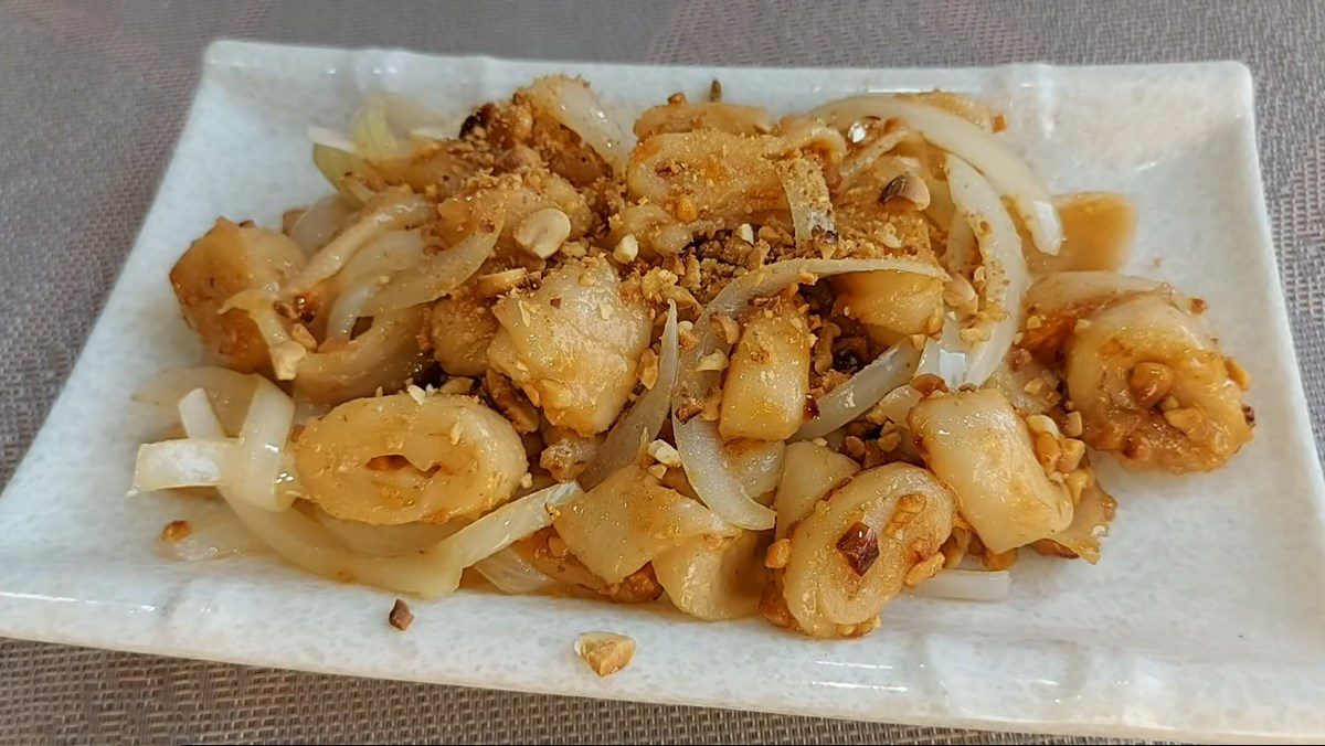 2 Ways to Make Deliciously Unique Sweet and Sour Stir-Fried Vegetarian Noodles and Stir-Fried Bean Curd 18 Stir-fried Mì căn with fermented tofu