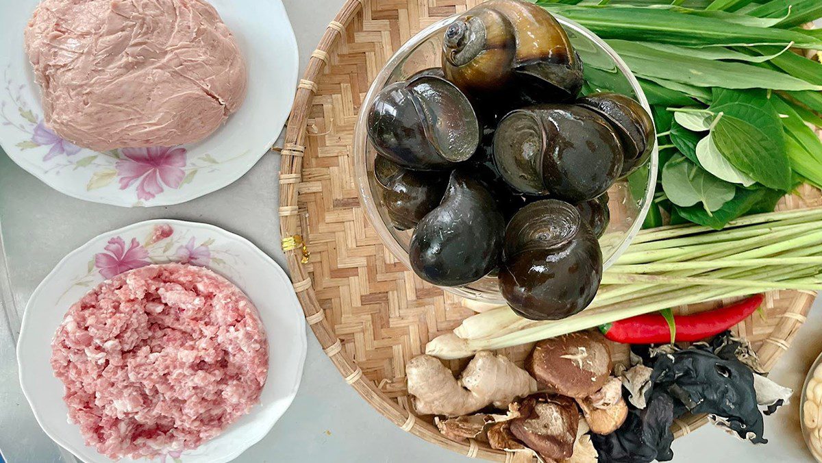 Ingredients for steamed snail cake