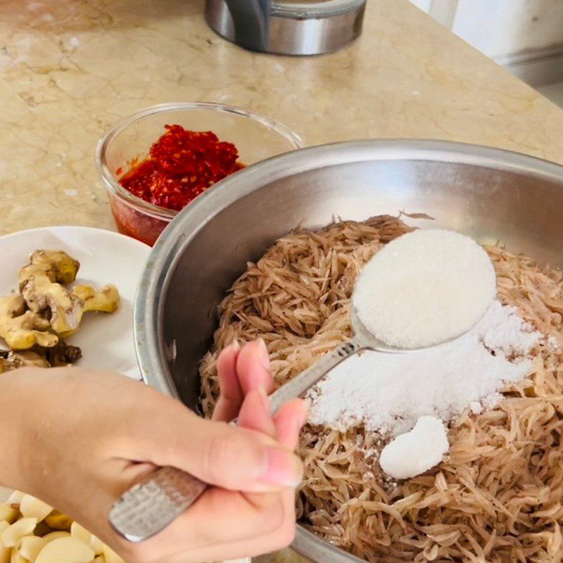 Step 2 Salt the Shrimp for Salted Shrimp Paste