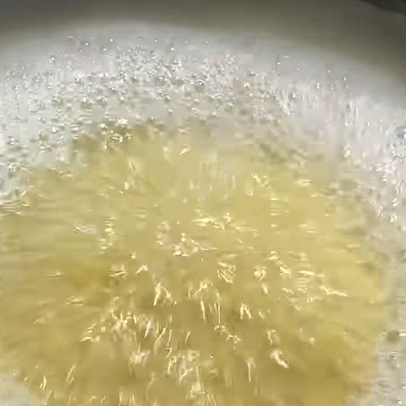 Step 3 Cooking millet with ingredients for red apple tea