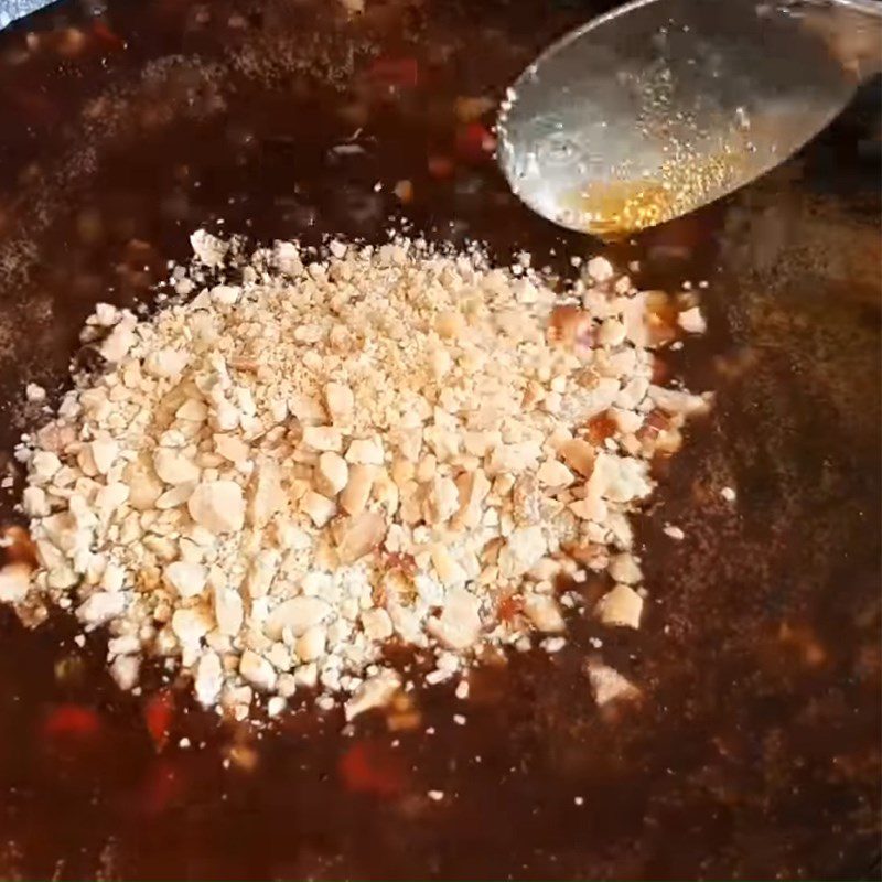 Step 2 Cook the tamarind sauce for vegetarian spring rolls