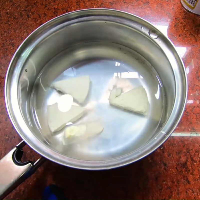 Step 1 Cooking cheese for traditional yogurt cheese