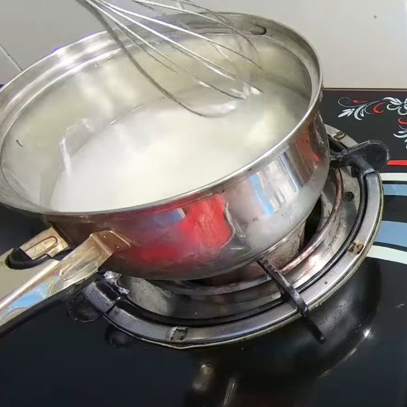 Step 1 Cooking cheese for traditional yogurt cheese