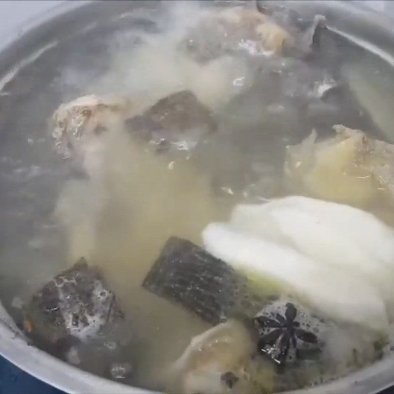 Step 4 Cooking beef with herbal medicine Herbal beef hotpot