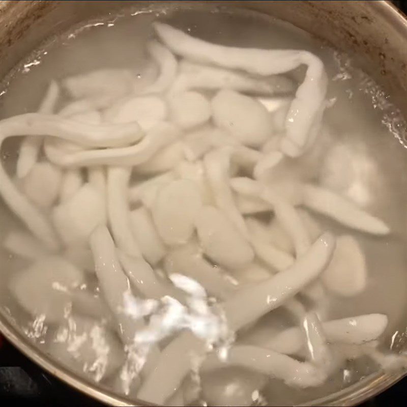 Step 3 Cook tapioca with ginger and sugar Tapioca pudding