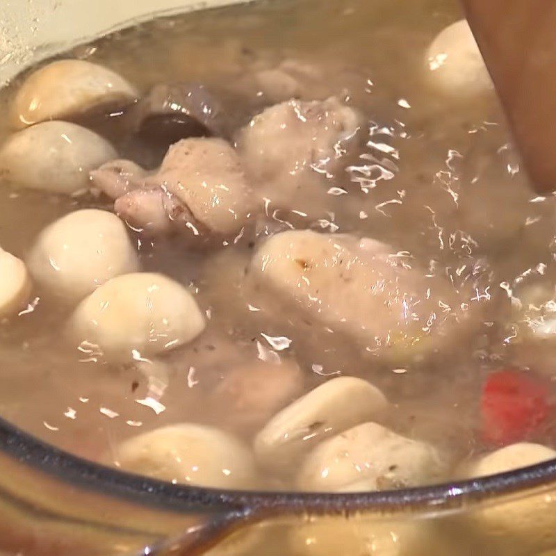 Step 4 Cook the soup Thai chicken soup