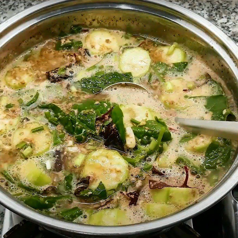 Step 3 Cooking the soup Crab soup with mixed vegetables