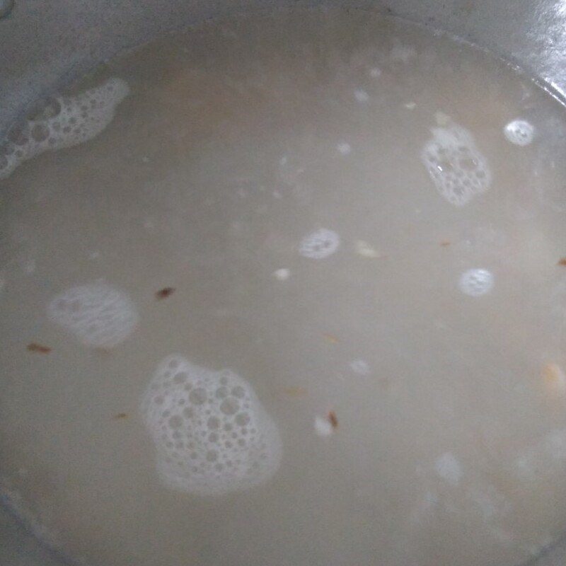 Step 2 Cook the soup Shrimp and Pork Soup