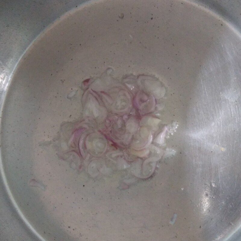 Step 2 Cook the soup Shrimp and Pork Soup