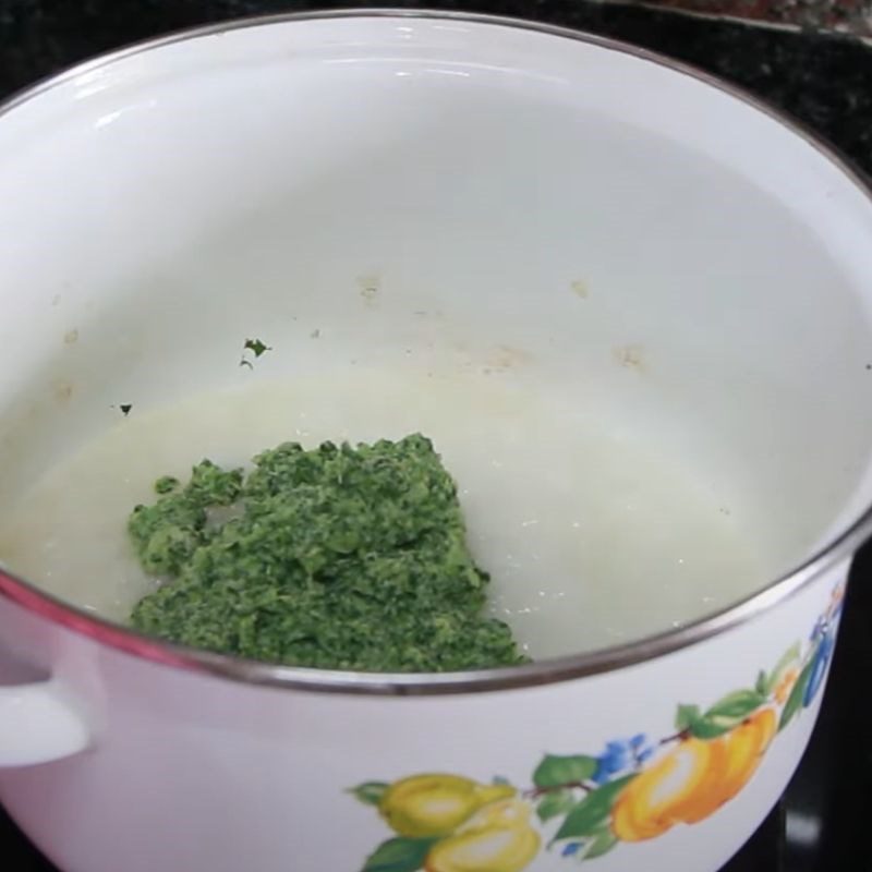 Step 4 Cooking porridge Chicken porridge with mustard greens for weaning