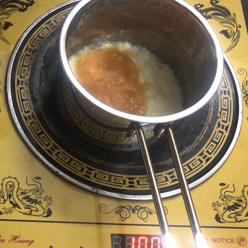 Step 3 Cook the porridge Bread porridge with apple
