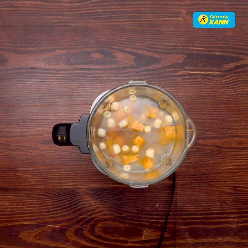 Step 4 Cooking porridge Shrimp and pumpkin porridge using a multifunctional cooking blender