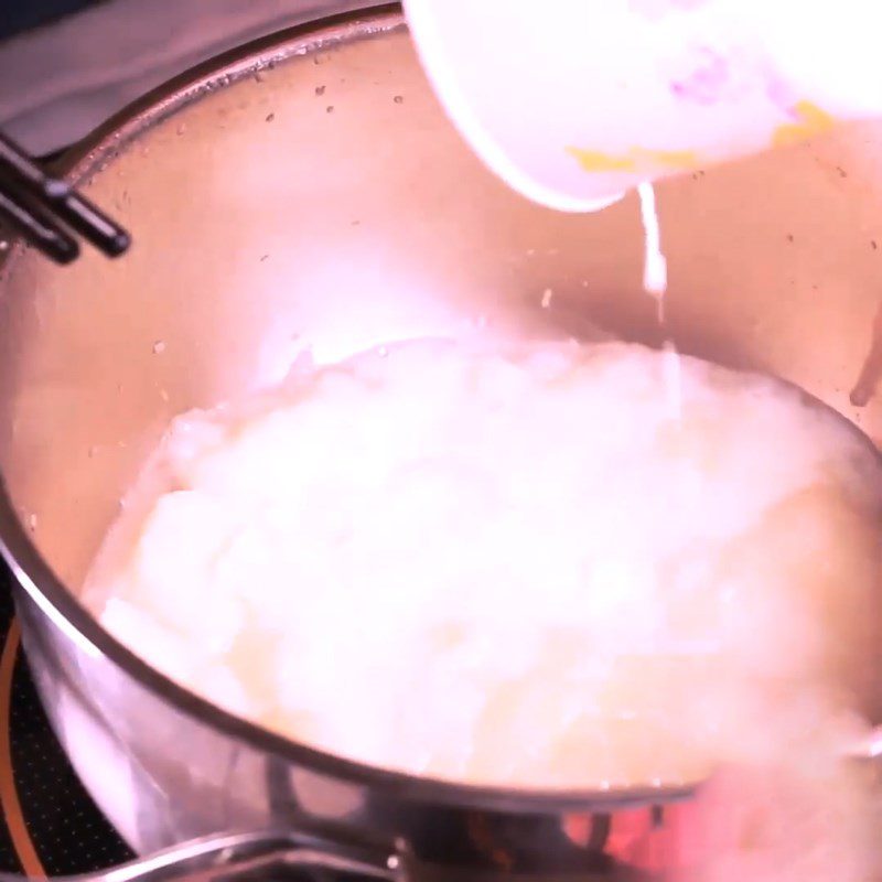 Step 2 Cook the Carrot Bread Soup