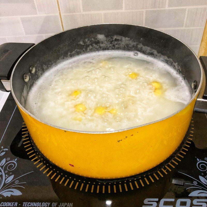 Step 3 Cooking lotus seed porridge Long shell porridge lotus seed