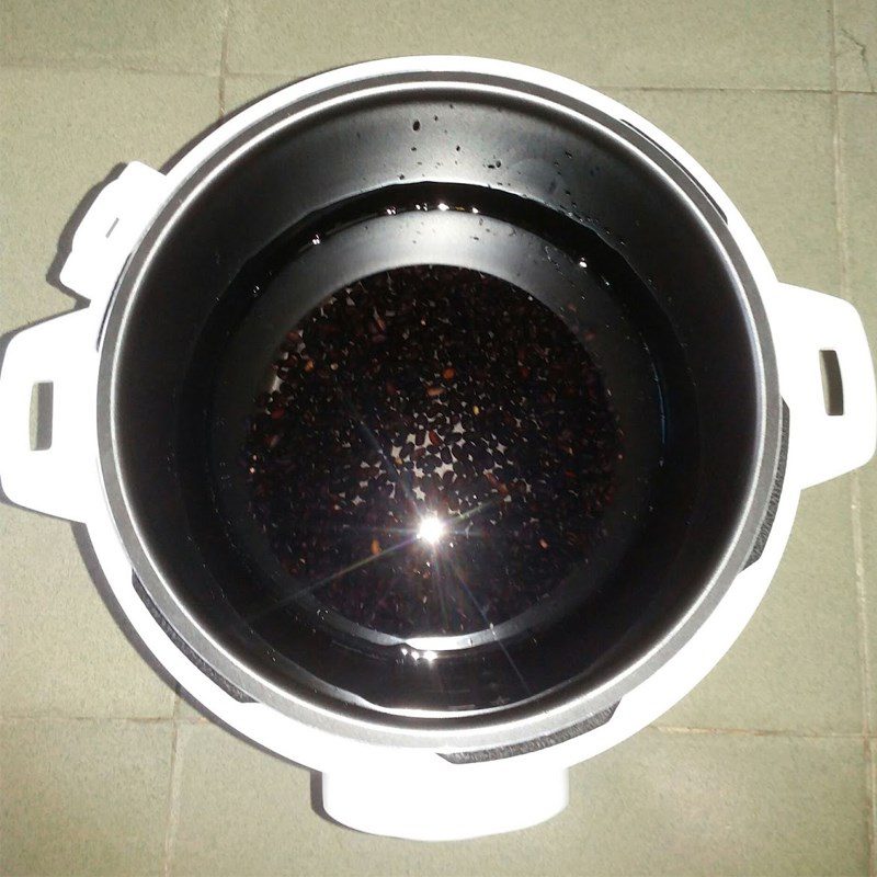 Step 3 Cooking Sweet Soup Black Bean Sweet Soup using a pressure cooker