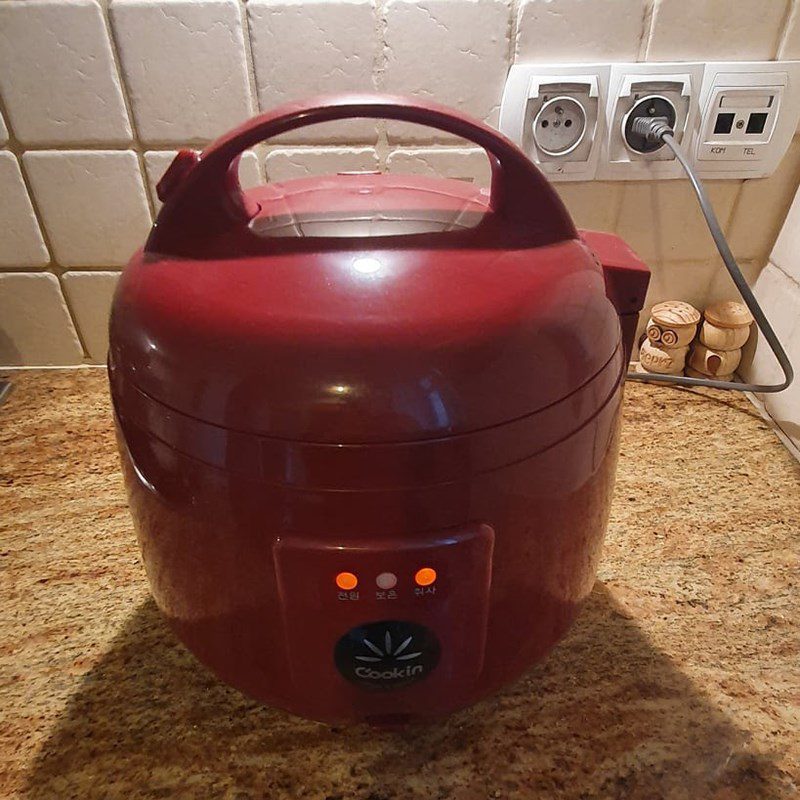 Step 2 Cook brown rice Brown rice cooked in a rice cooker