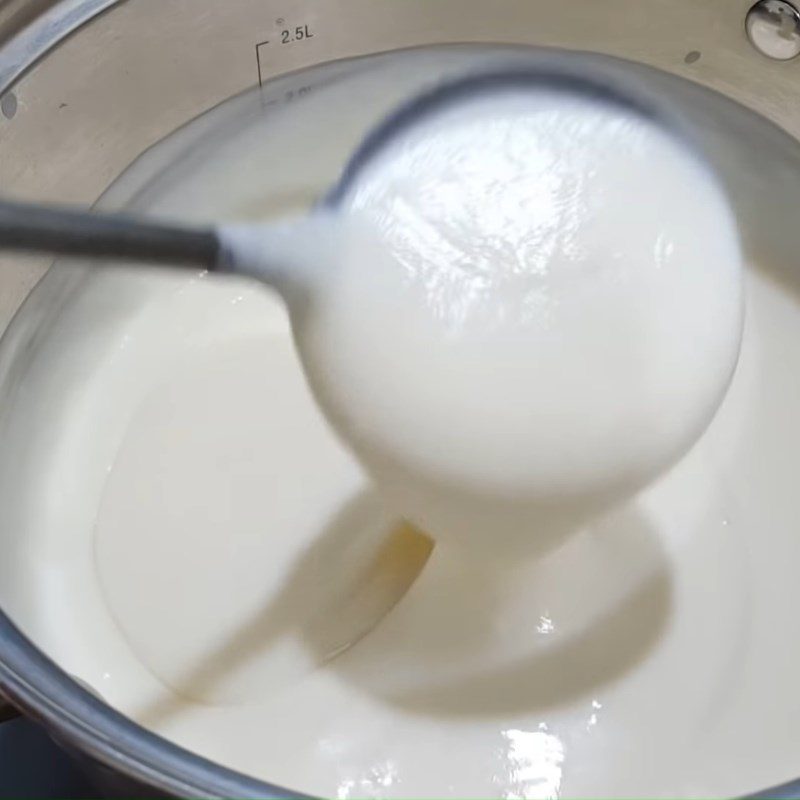 Step 1 Cook the coconut milk mixture Fruit yogurt ice cream with coconut milk