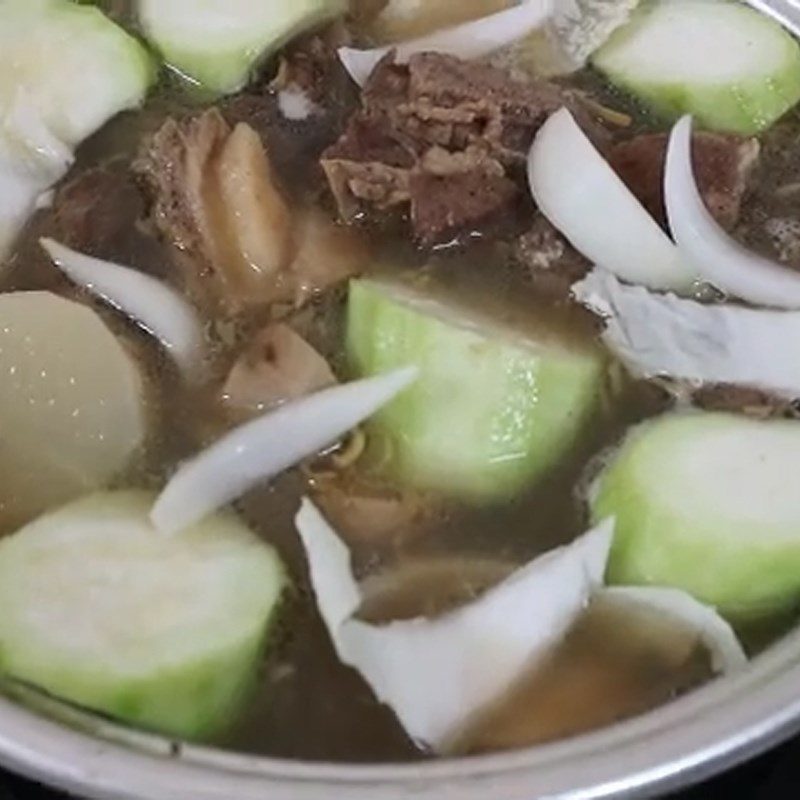 Step 4 Cooking buffalo meat hot pot with lemongrass Buffalo hot pot with lemongrass