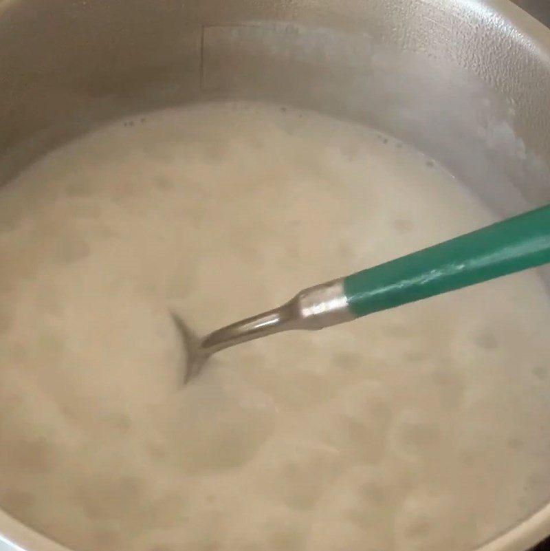 Step 3 Cook coconut milk and complete Soybean dessert with coconut milk