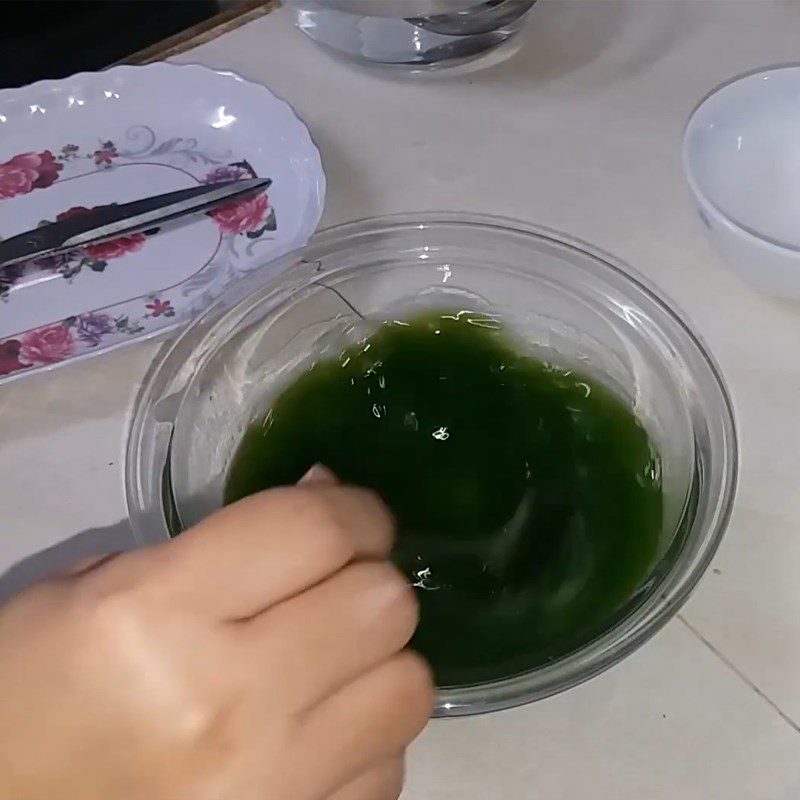 Step 2 Cook pineapple water Che com