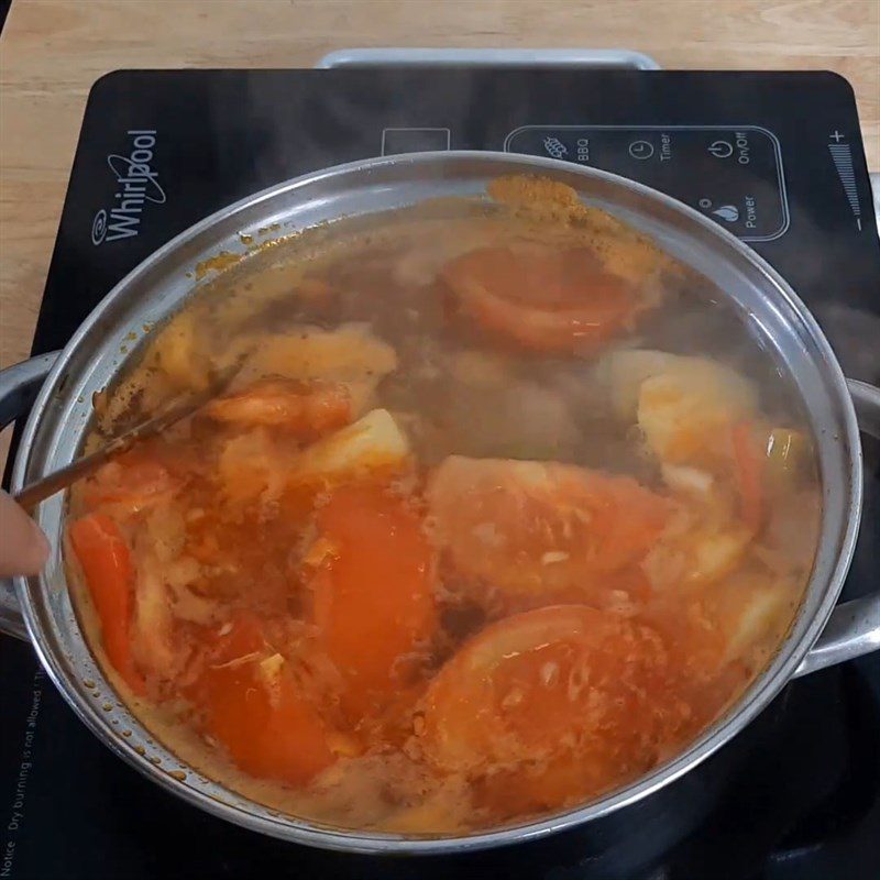 Step 4 Cook the broth Fish noodle soup