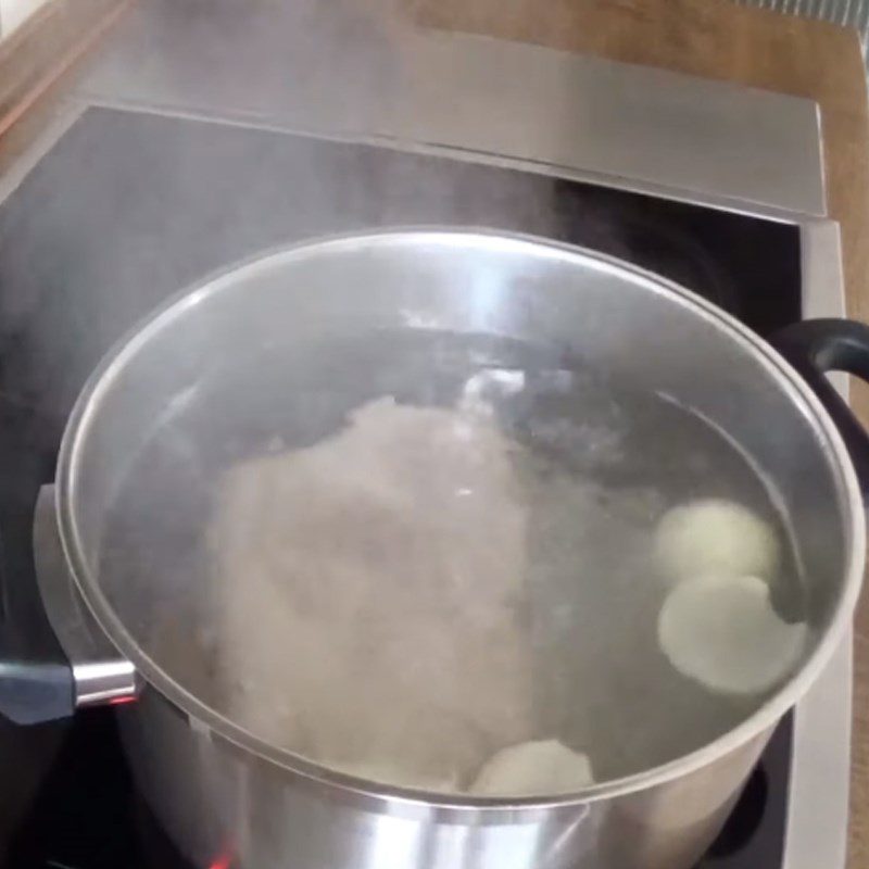 Step 4 Cooking the pho broth Pork pho