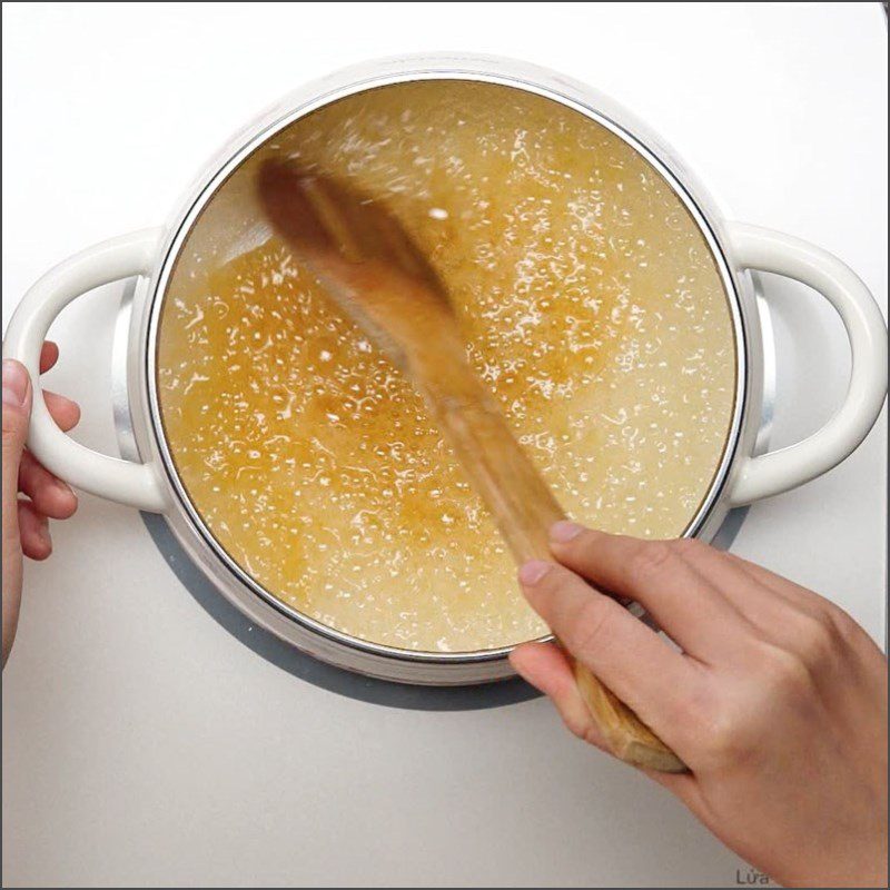 Step 2 Cook the syrup for soaking peaches