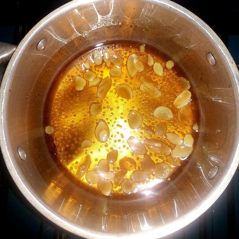 Step 2 Make sugar syrup for tofu using jelly powder with packaged soy milk