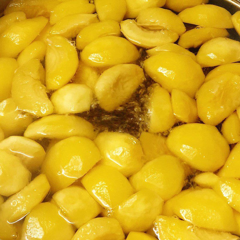 Step 2 Cook syrup with rock sugar Soaked peaches in rock sugar (recipe shared by user)