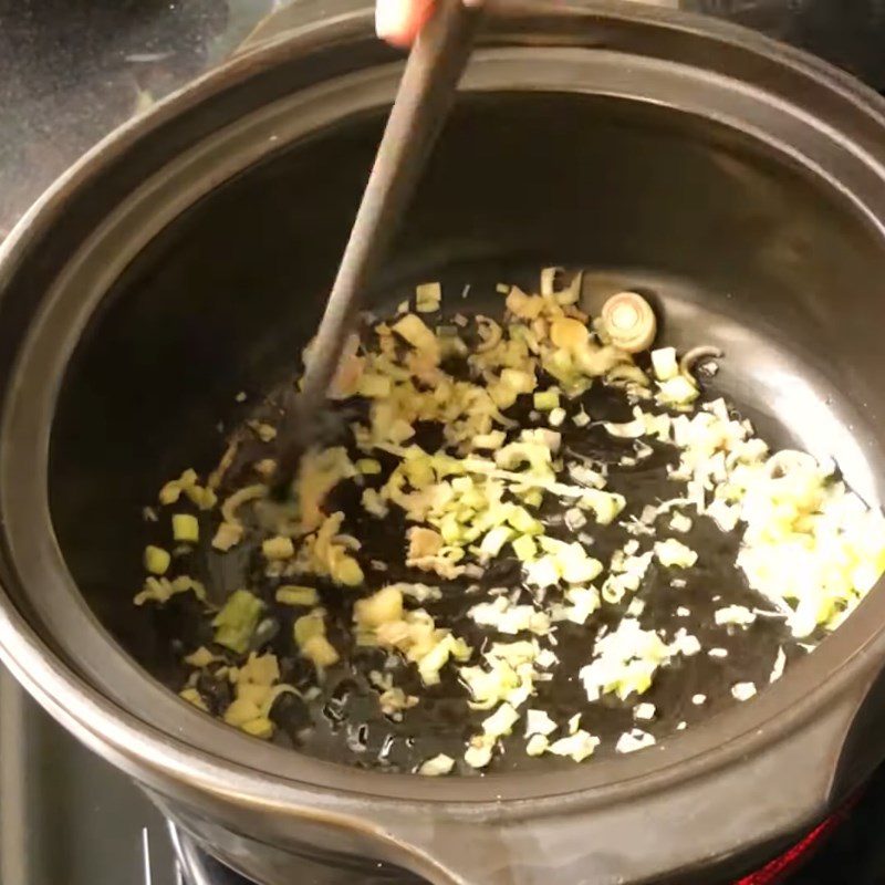 Step 4 Cooking the sour dipping broth for beef Hotpot
