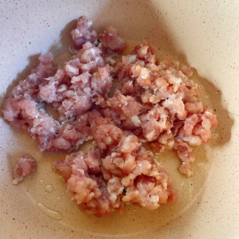 Step 3 Cook the noodle dressing Minced meat noodles