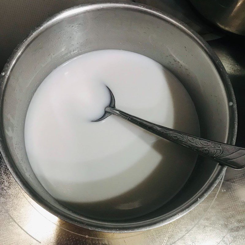 Step 2 Cooking coconut milk jelly Coconut milk jelly
