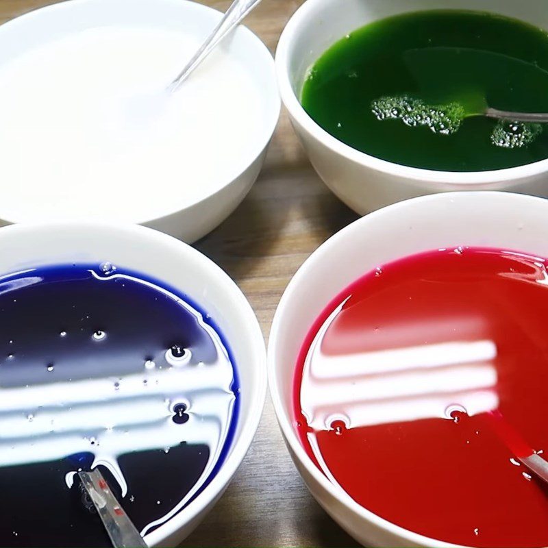 Step 3 Cooking jelly and mixing colors for colorful jelly