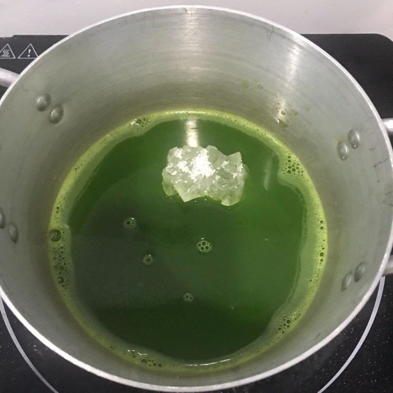 Step 3 Cook pandan milk