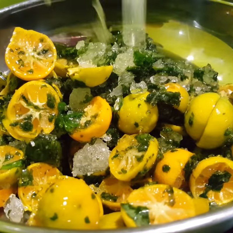 Step 3 Make syrup Kumquat syrup (tắc) rock sugar fish mint