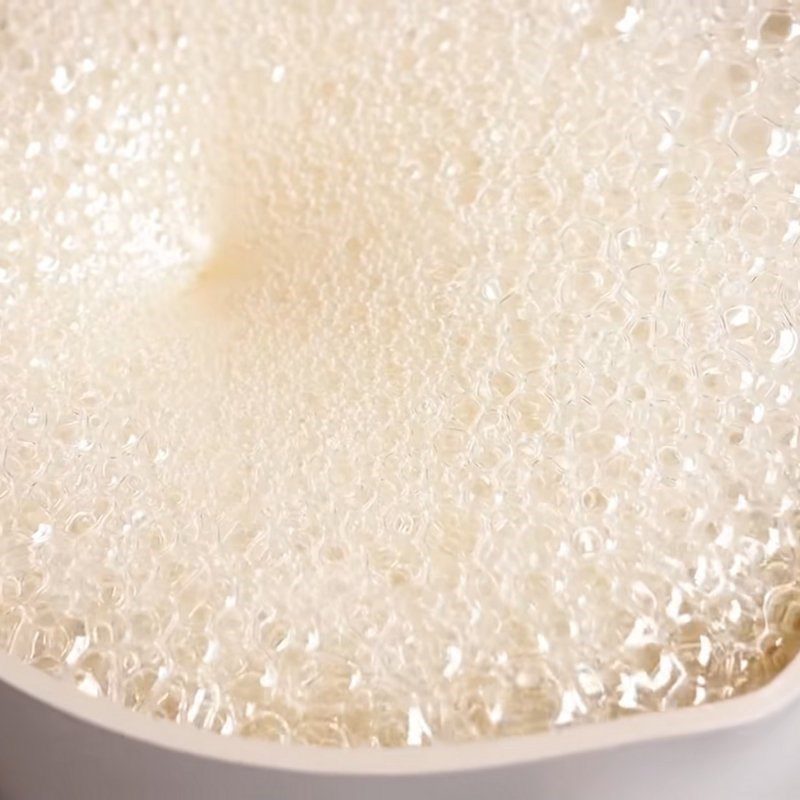 Step 1 Boil the honey Honey Jelly from honey