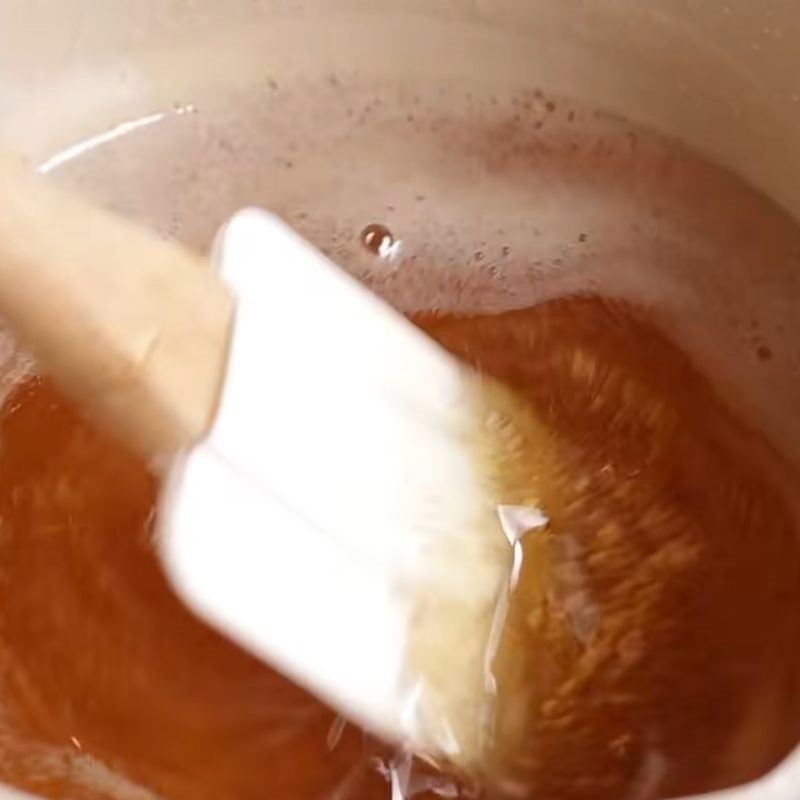 Step 1 Boil the honey Honey Jelly from honey