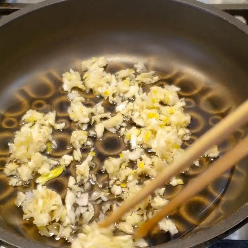 Step 2 Make the sauce for dry noodle soup