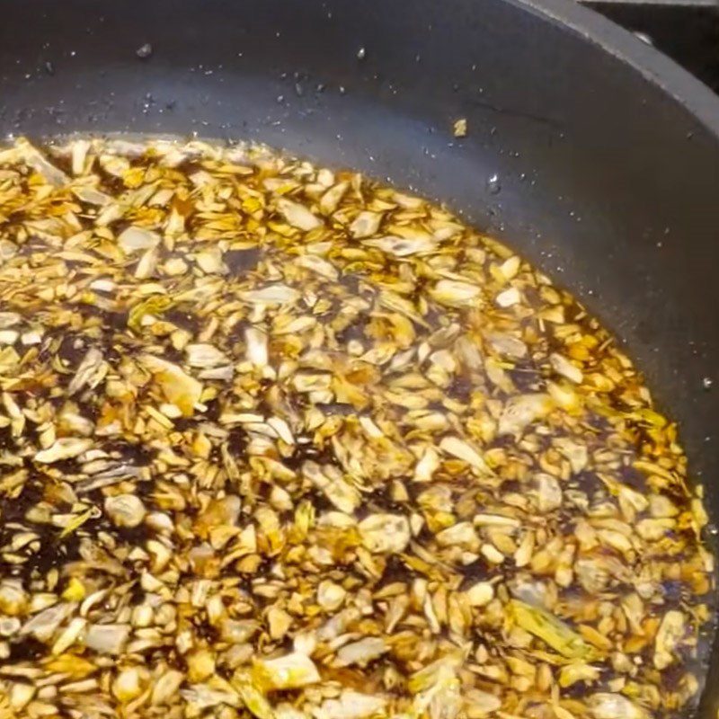 Step 2 Make the sauce for dry noodle soup