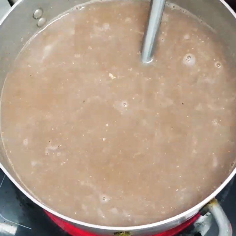 Step 3 Cooking brown rice peanut milk Brown rice peanut milk
