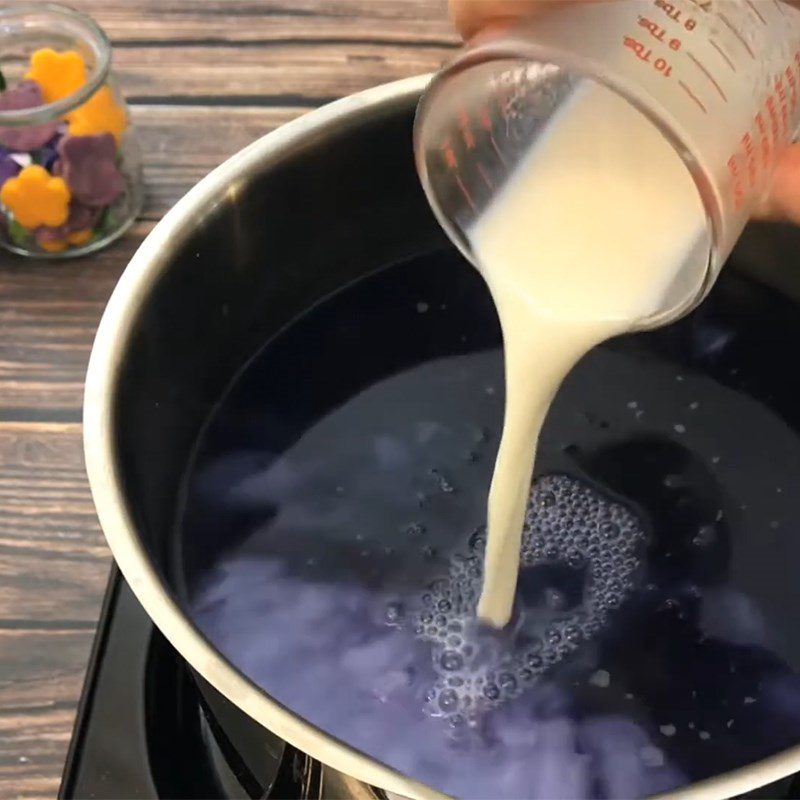 Step 3 Cooked sweet potato milk Purple sweet potato milk