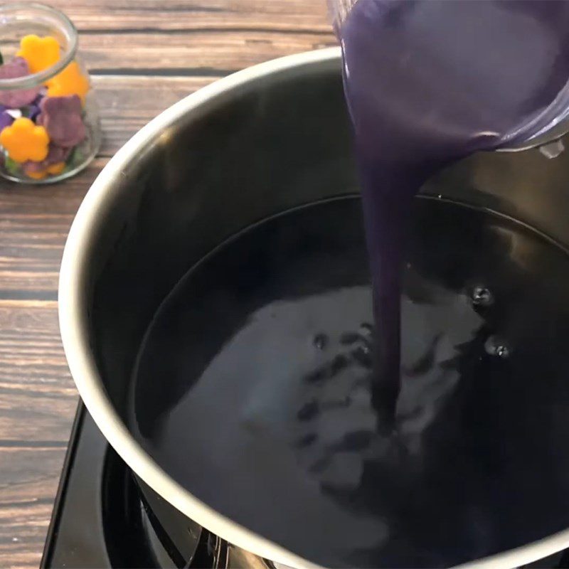 Step 3 Cooked sweet potato milk Purple sweet potato milk