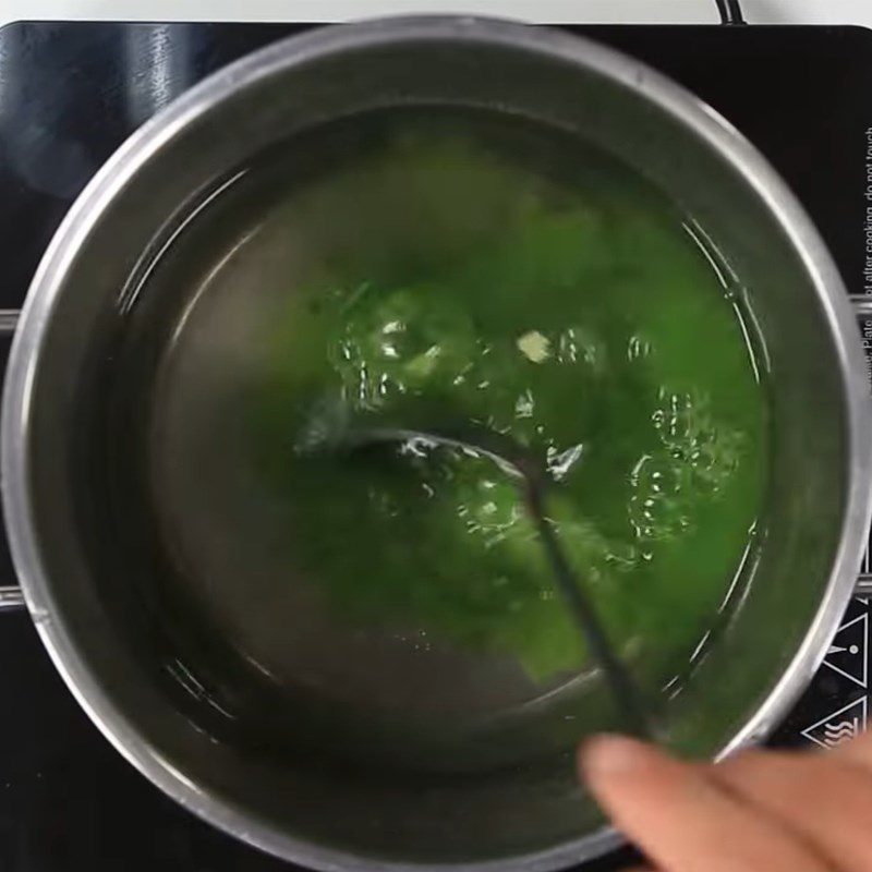 Step 1 Cook matcha jelly Thai milk tea matcha jelly