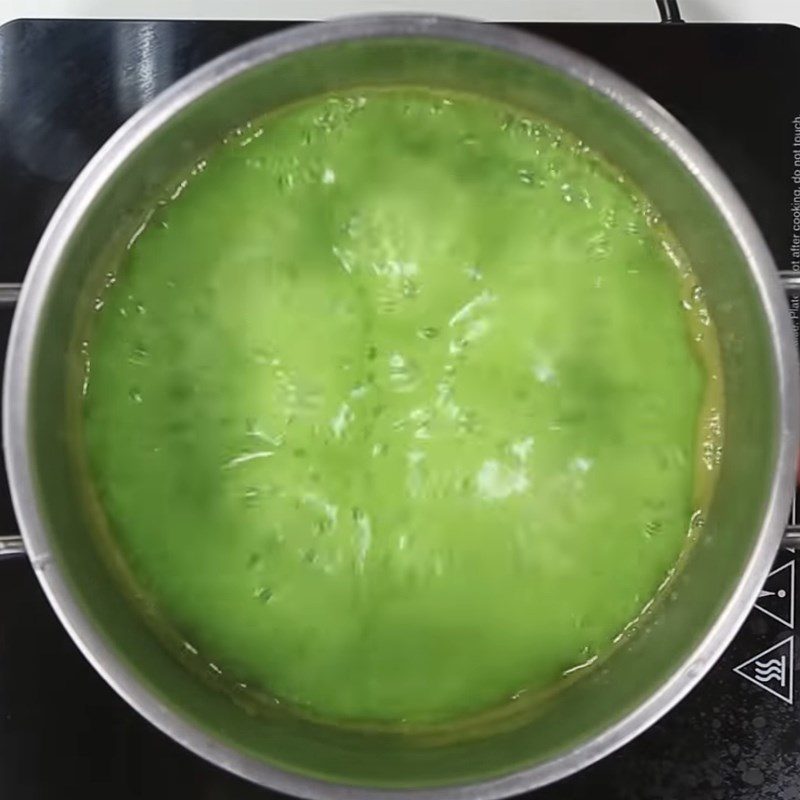 Step 1 Cook matcha jelly Thai milk tea matcha jelly