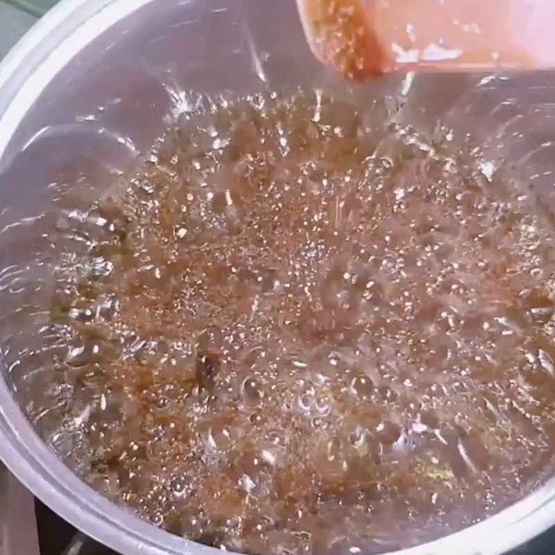 Step 5 Cooking tapioca pearls with brown sugar Black sugar tapioca pearls made from rice flour
