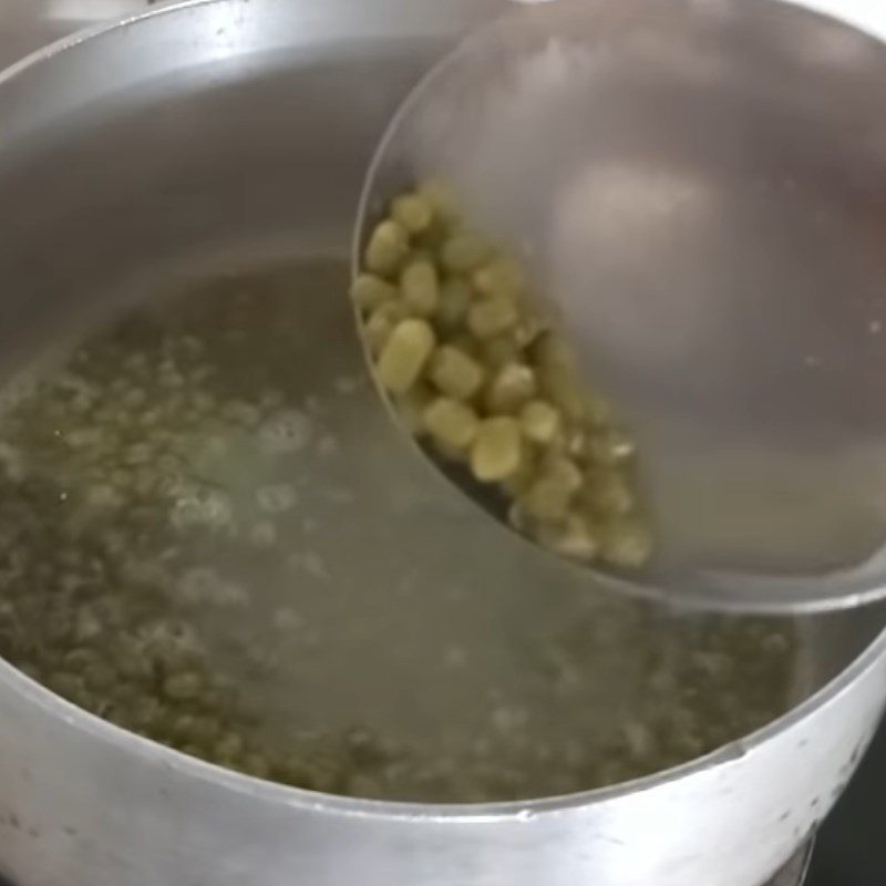 Step 2 Cooking and Blending Mung Beans Coconut Milk Mung Bean Ice Cream