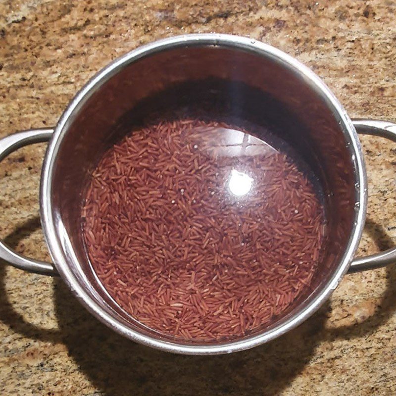 Step 1 Soak the rice Brown Rice Cooked in a Regular Pot